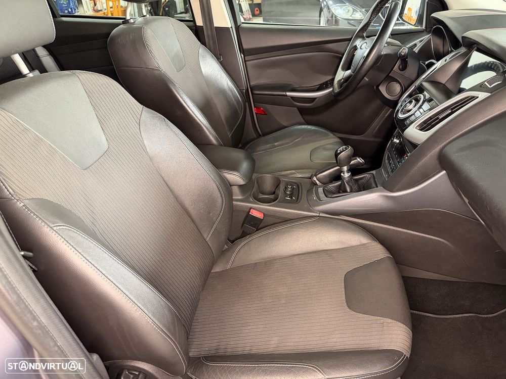 Ford Focus SW 1.6 TDCi Titanium Best - 12