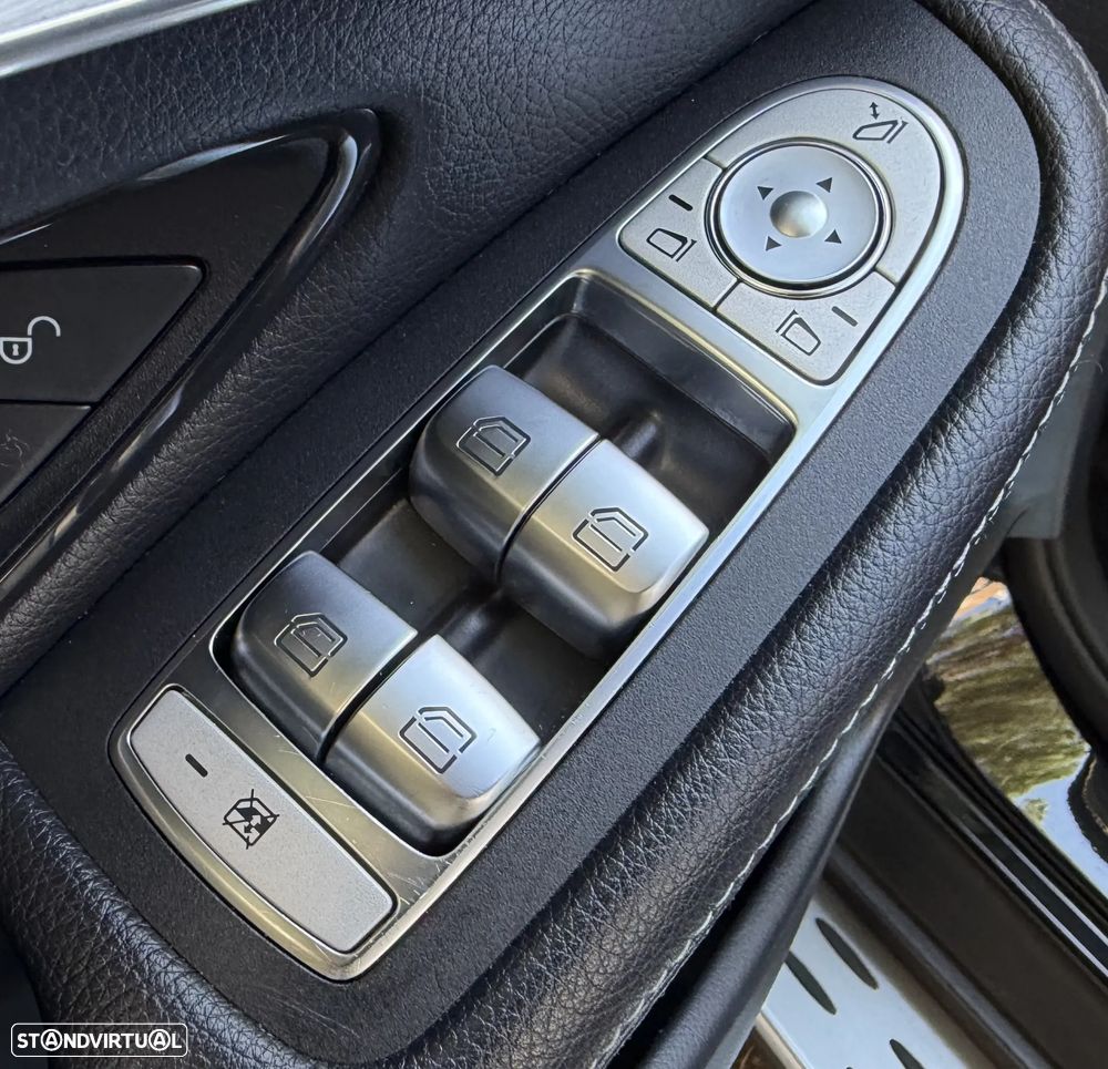 Mercedes-Benz GLC 300 de 4Matic 9G-TRONIC - 16