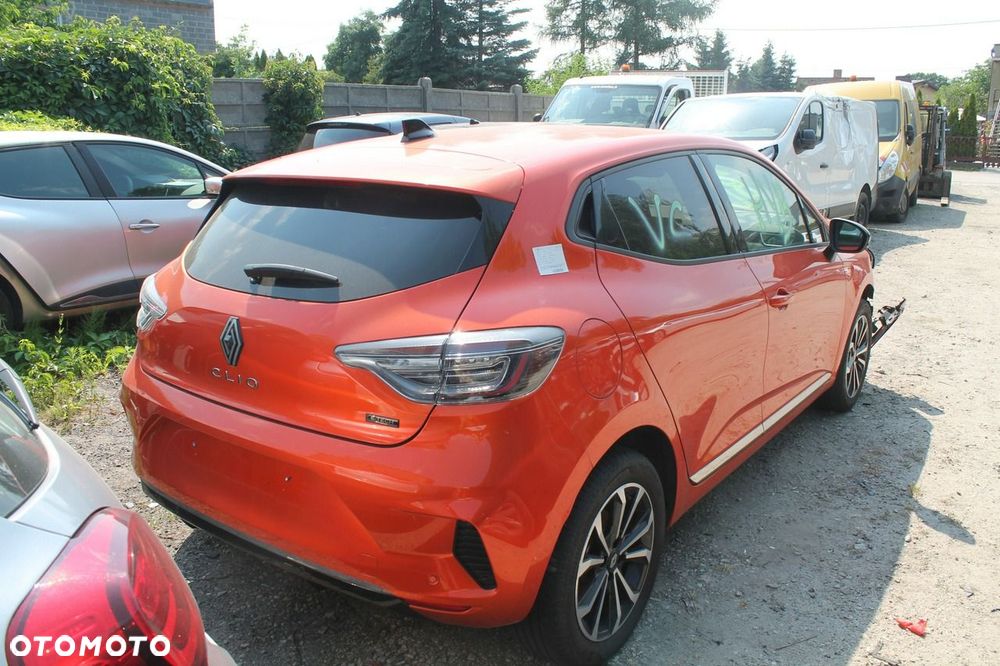 Renault Clio - 2