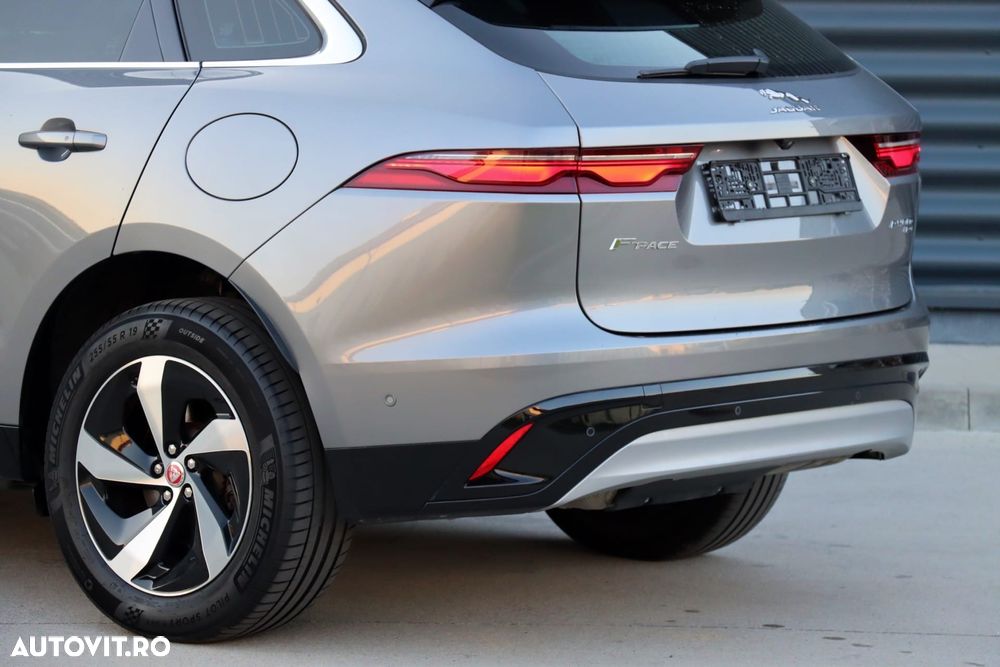 Jaguar F-Pace P400e AWD R-Dynamic HSE - 24