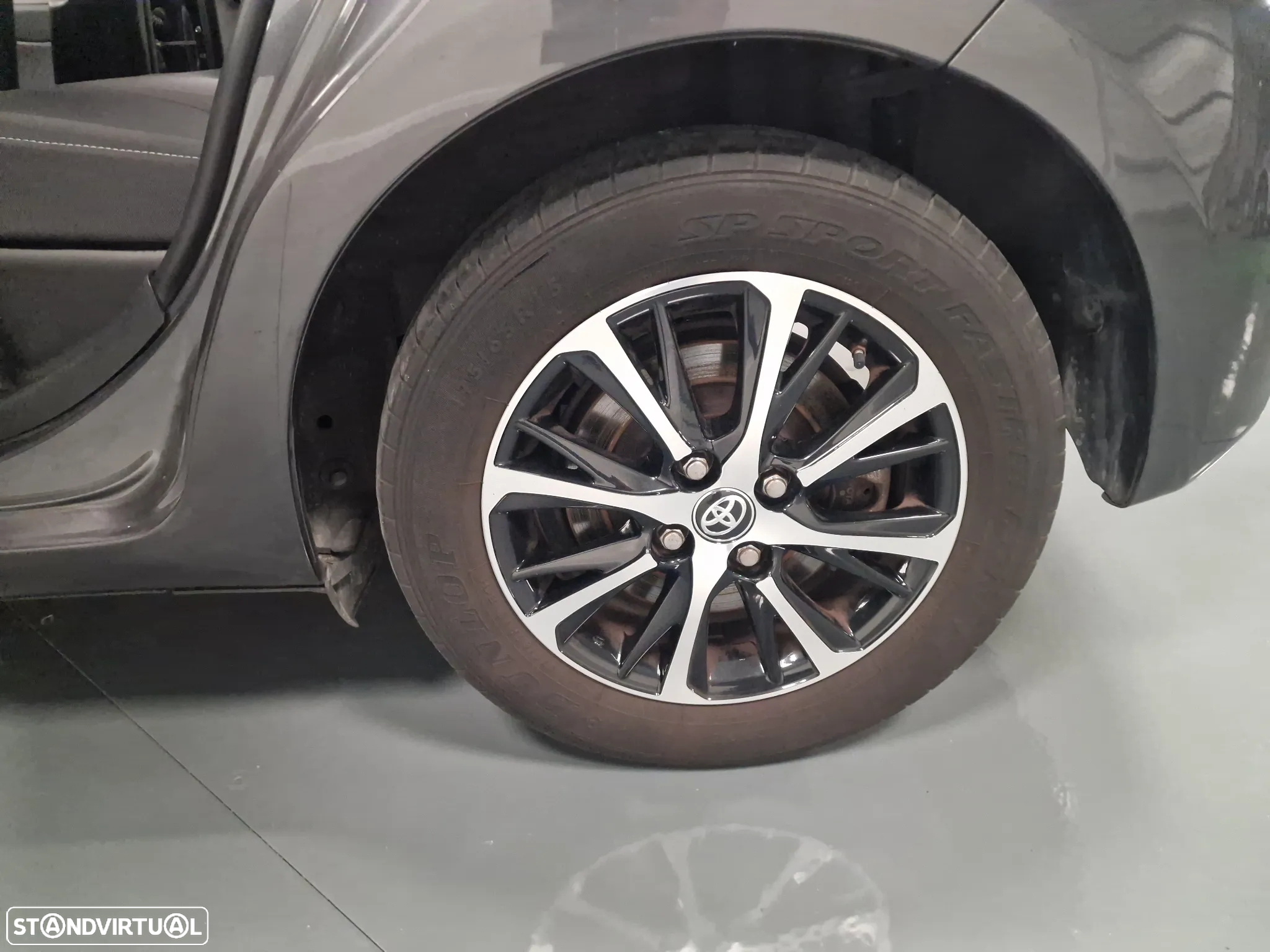 Toyota Yaris 1.5 HSD Comfort - 17