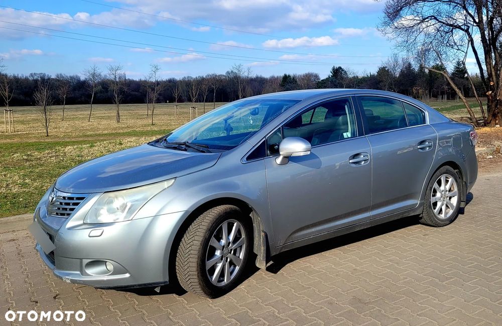 Toyota Avensis 2.0 Style MS - 10