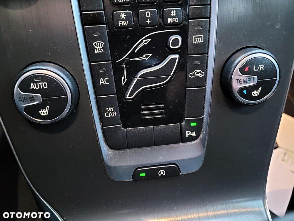 Volvo V40 T2 Momentum - 20