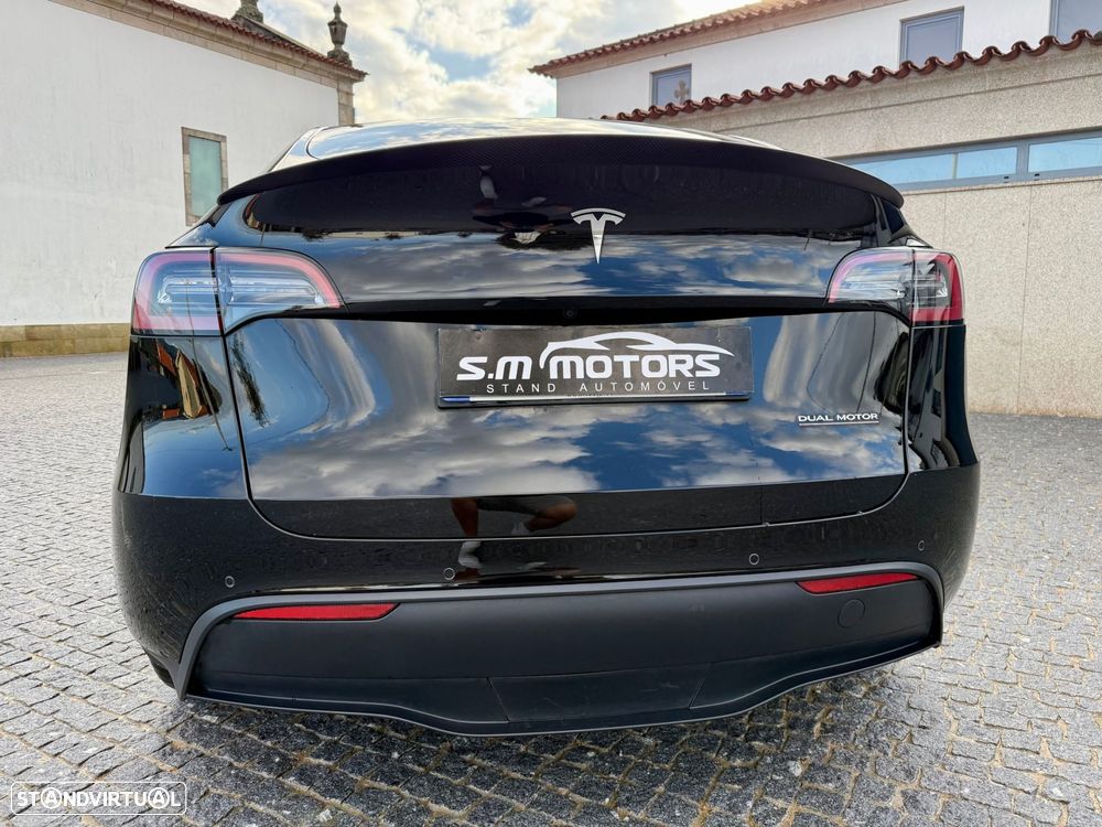 Tesla Model Y Performance Dual Motor AWD - 6