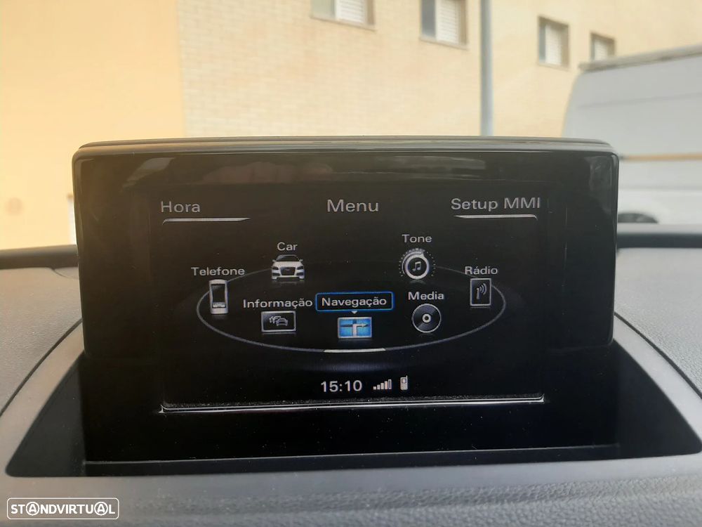 Audi Q3 2.0 TDI quattro Design S tronic - 37