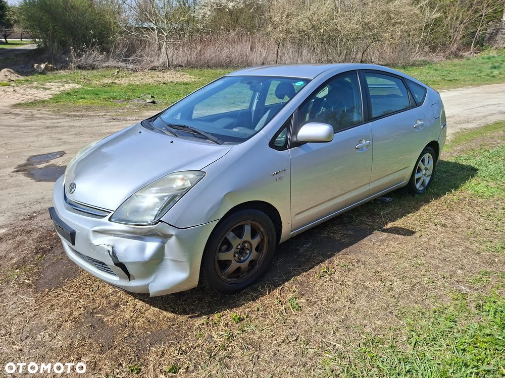 Toyota Prius 1.5 VVT-i Sol - 3