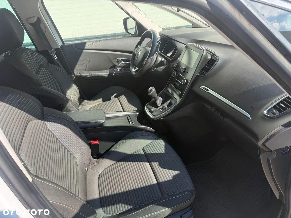 Renault Scenic - 6