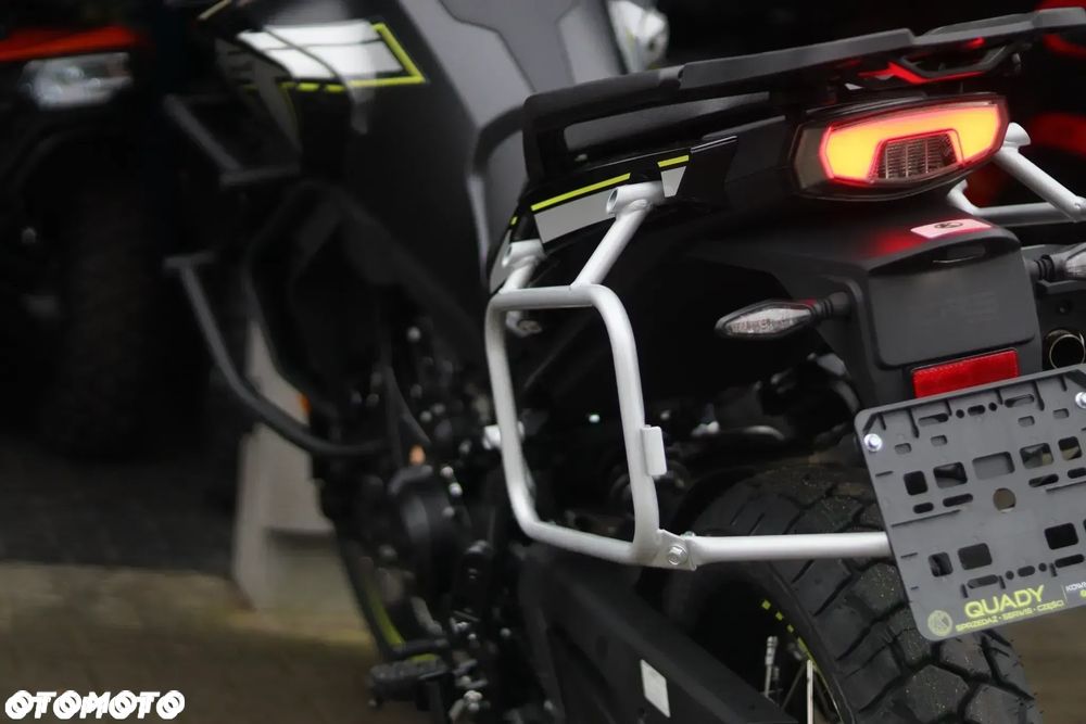 CFMoto MT - 16