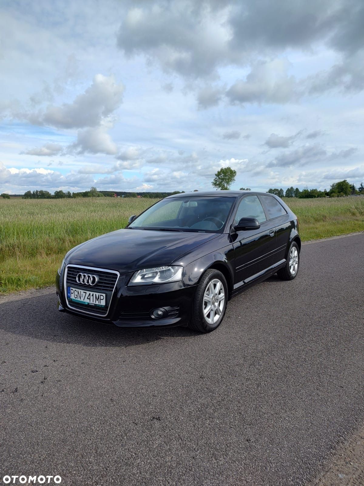 Audi A3 1.6 Attraction S tronic - 1