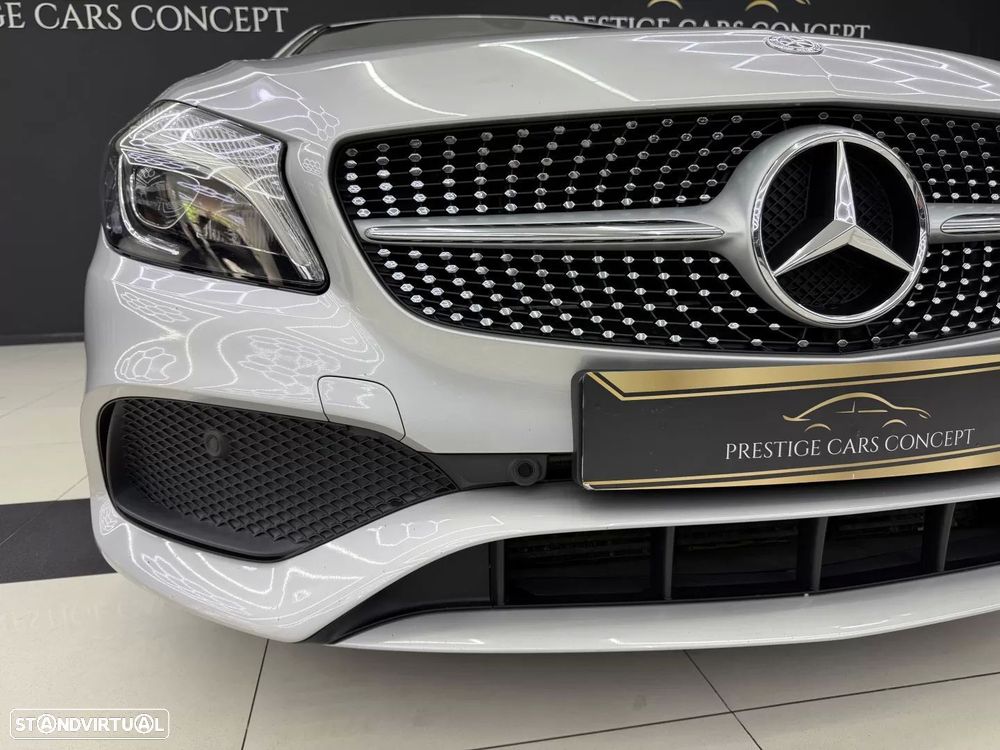 Mercedes-Benz A 180 d AMG Line Aut. — fotografia 9
