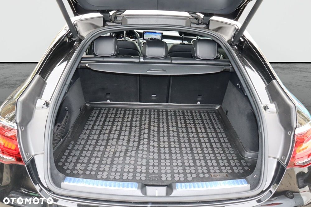 Mercedes-Benz GLC - 18