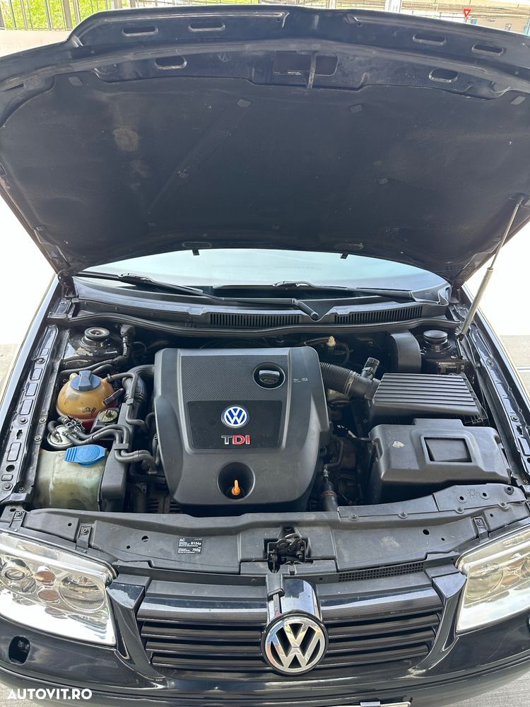 Volkswagen Bora 1.9TDI Trendline Aut - 7