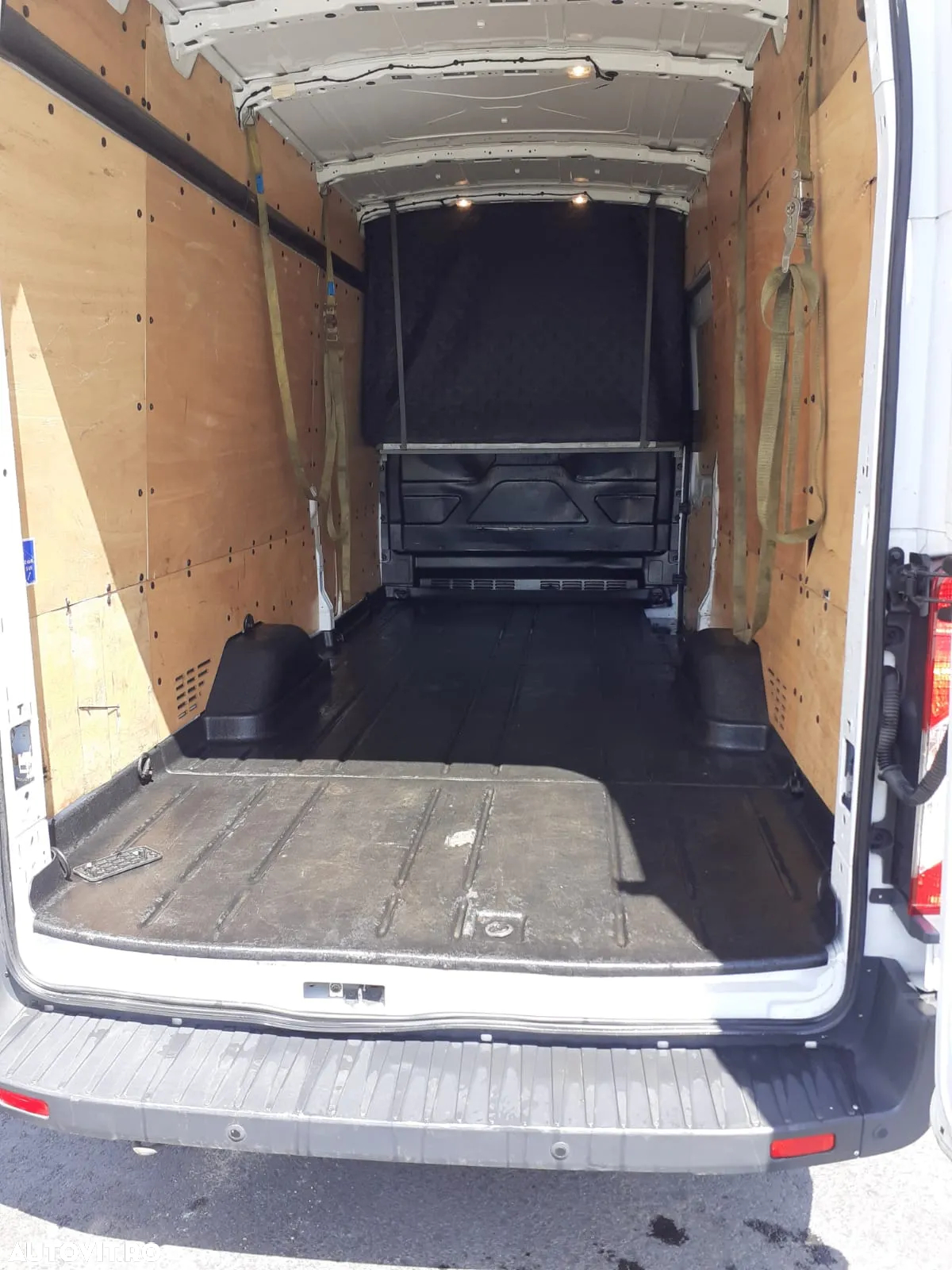 Ford New Transit  RWD 2.0 EcoBlue (96kw/130PS) - 6