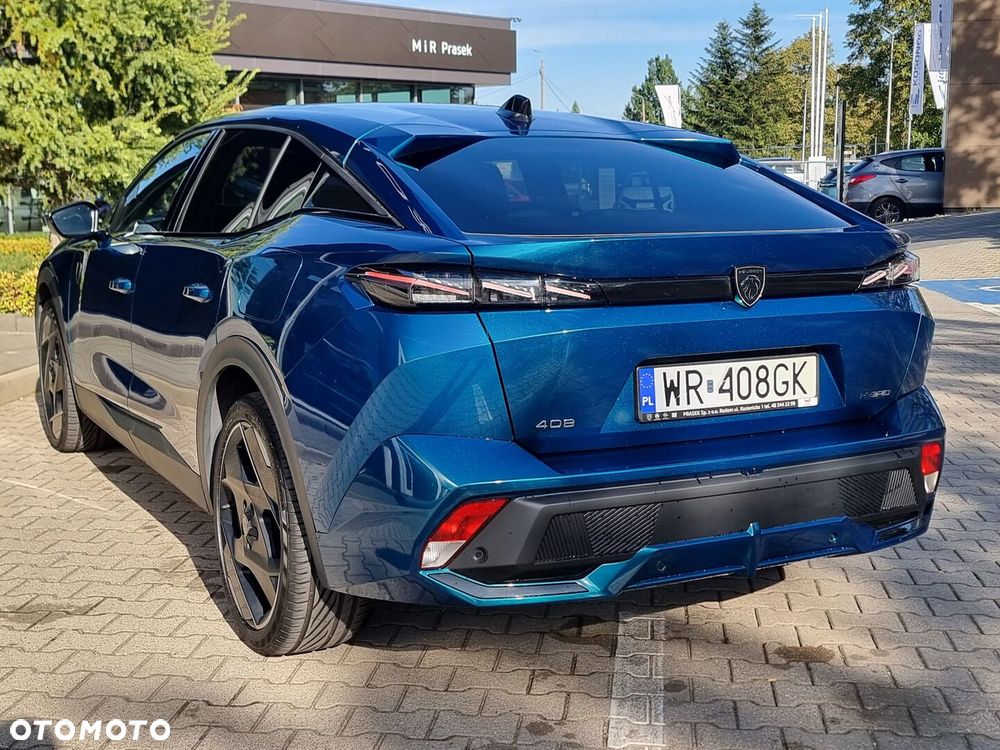 Peugeot 408 - 18