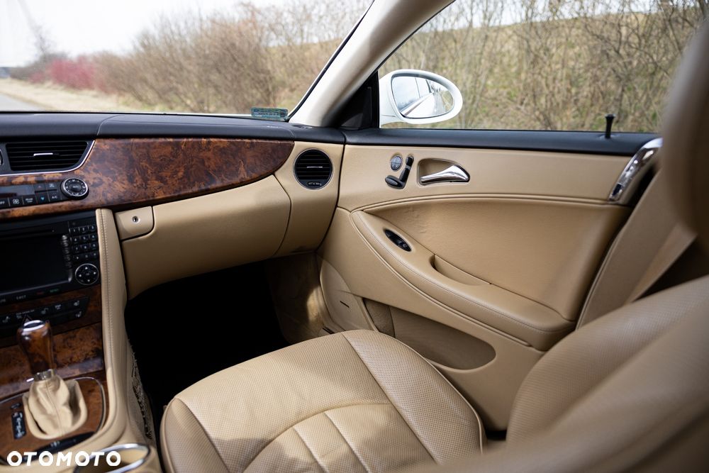 Mercedes-Benz CLS 500 7G-TRONIC - 26