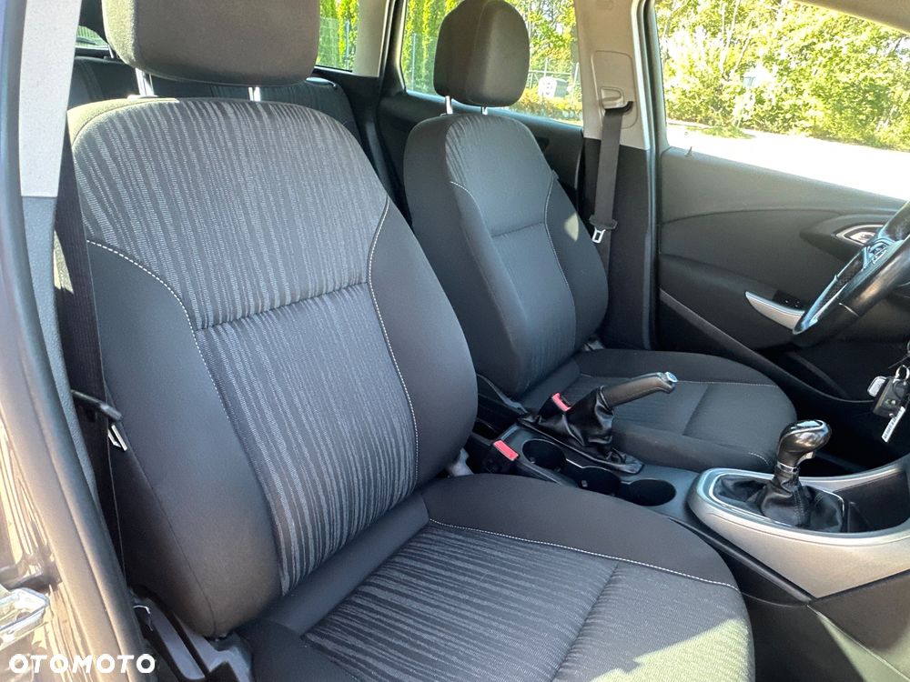 Opel Astra 1.4 Turbo Cosmo - 34