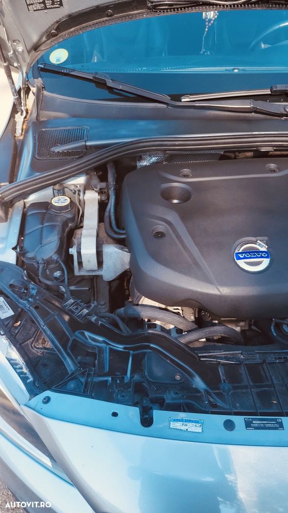 Volvo V60 D4 VEA Start-Stop R-Design - 15