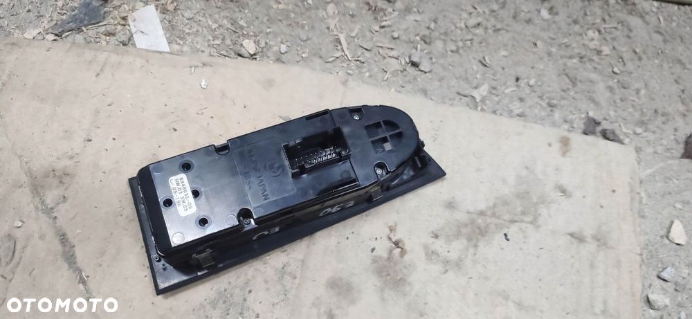 KR PRZEŁĄCZNIK SZYB PANEL BMW E90 E91 EU 6948632 - 2