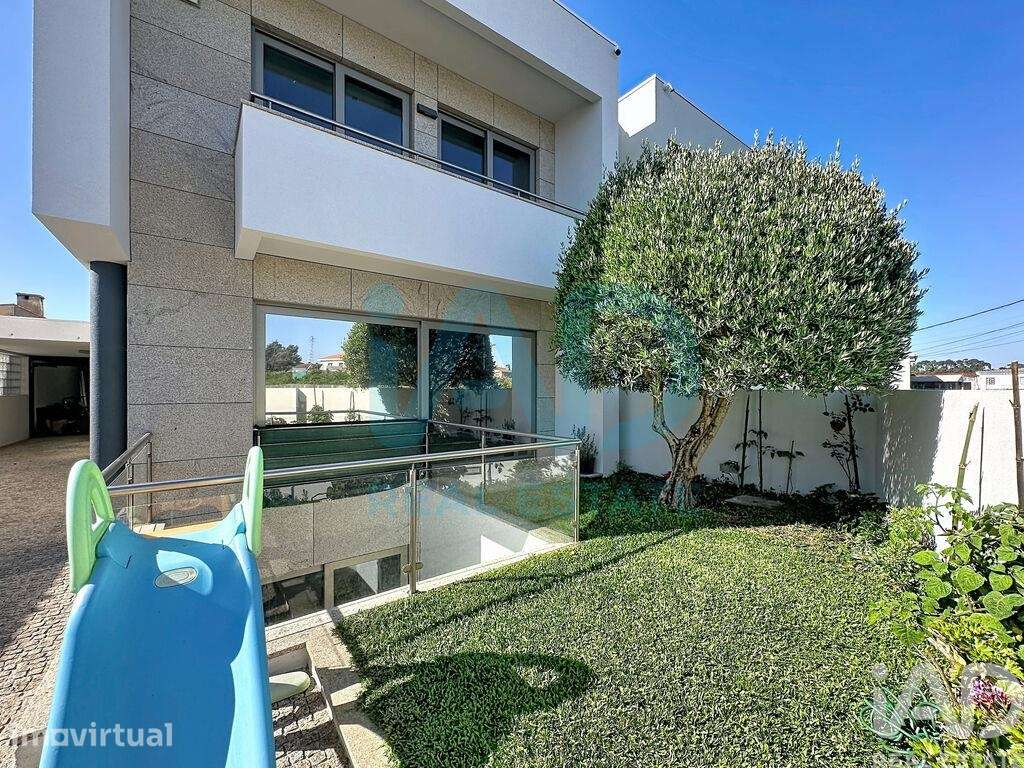 Casa / Villa T3 em São Félix da Marinha de 291 m2 - Grande imagem: 5/40