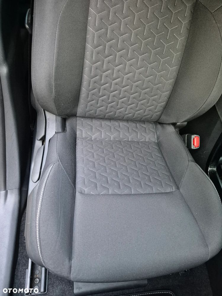 Toyota Corolla 1.8 Comfort - 27