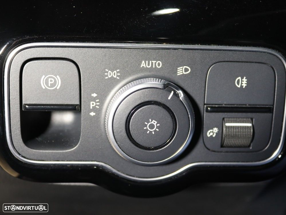 Mercedes-Benz A 200 AMG Line Aut. - 16