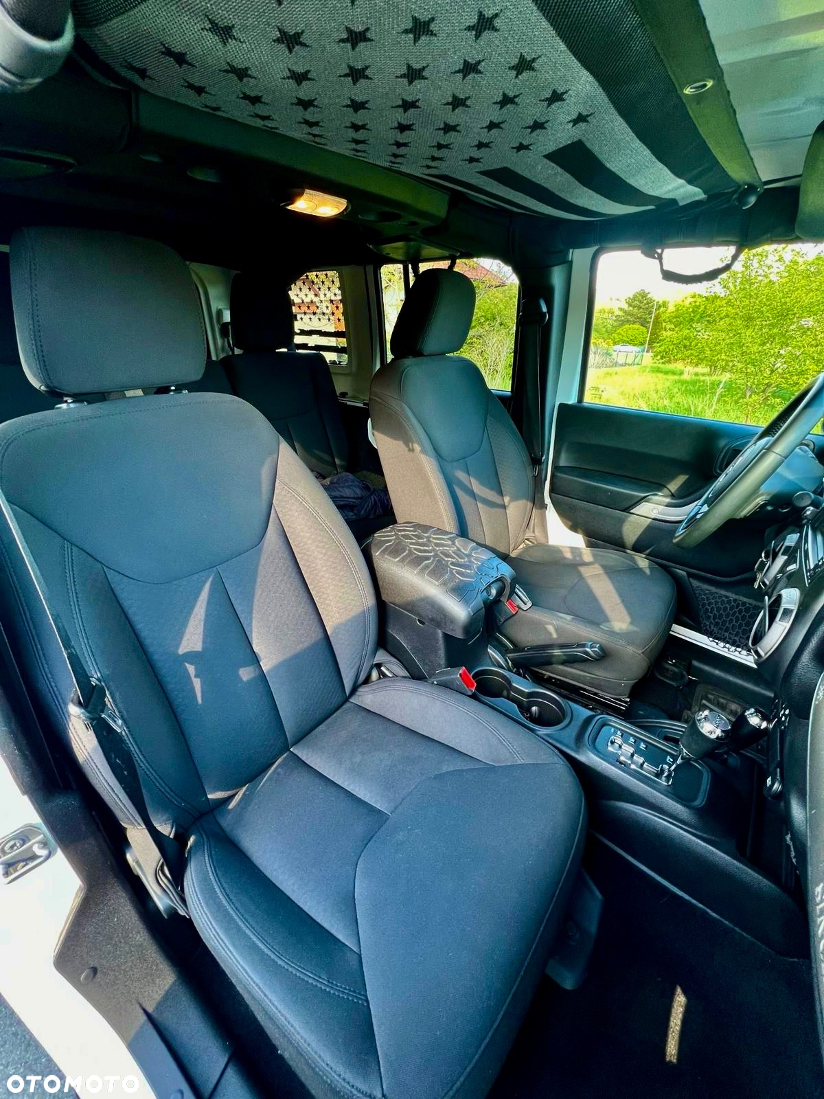 Jeep Wrangler 3.6 Unlim Night Eagle - 22