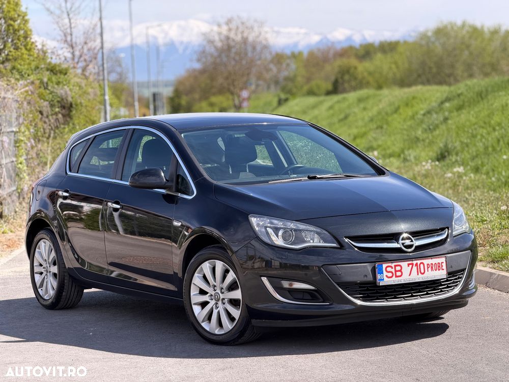 Opel Astra 1.7 CDTI DPF Exklusiv - 1