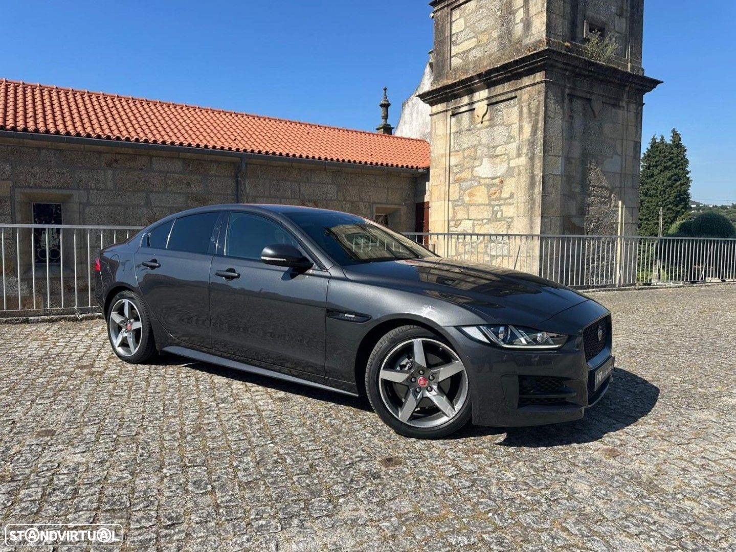 Jaguar XE 2.0 D R-Sport Aut. - 27
