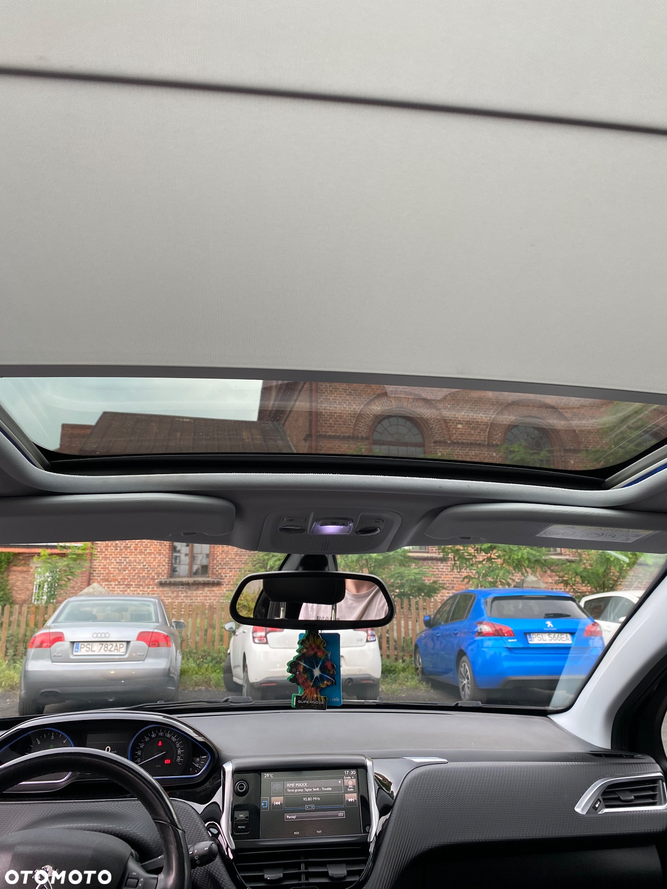 Peugeot 2008 1.6 BlueHDi Allure - 8