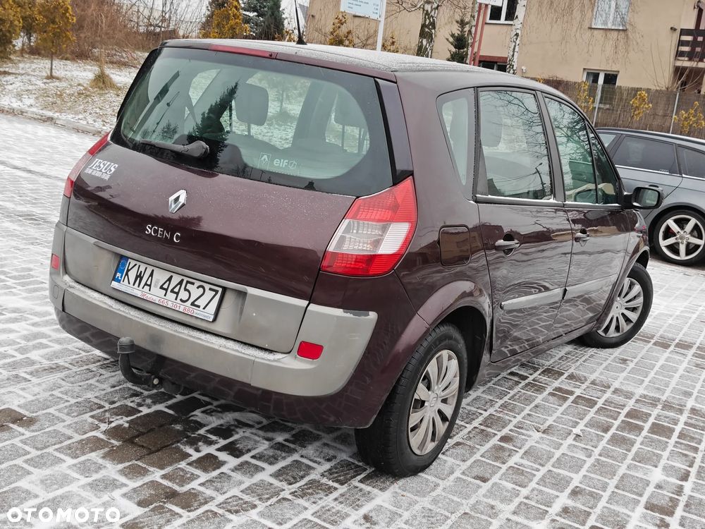 Renault Scenic 1.6 16V Confort Privilege - 4