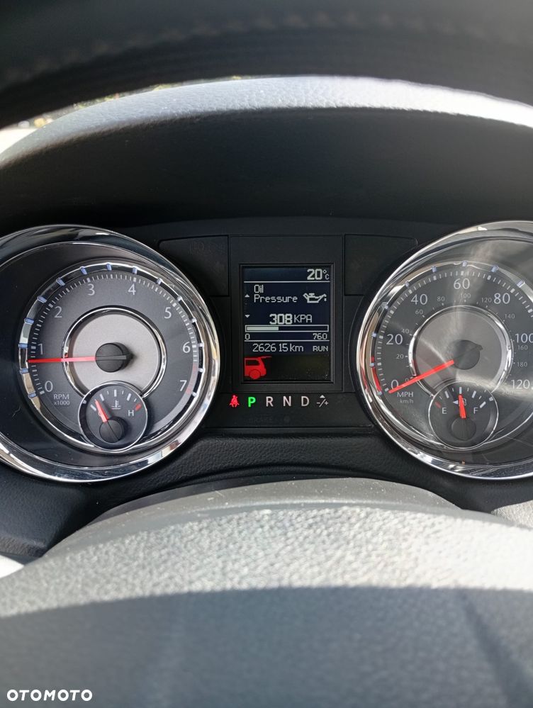 Dodge Grand Caravan - 9
