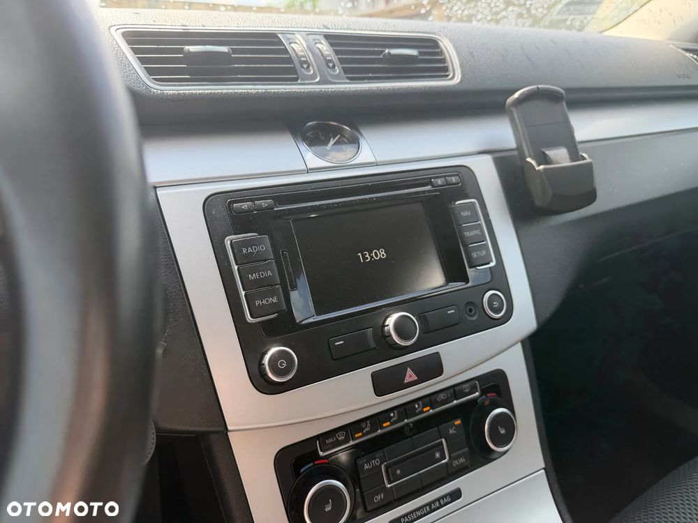 Volkswagen Passat 1.8 TSI Sportline - 8