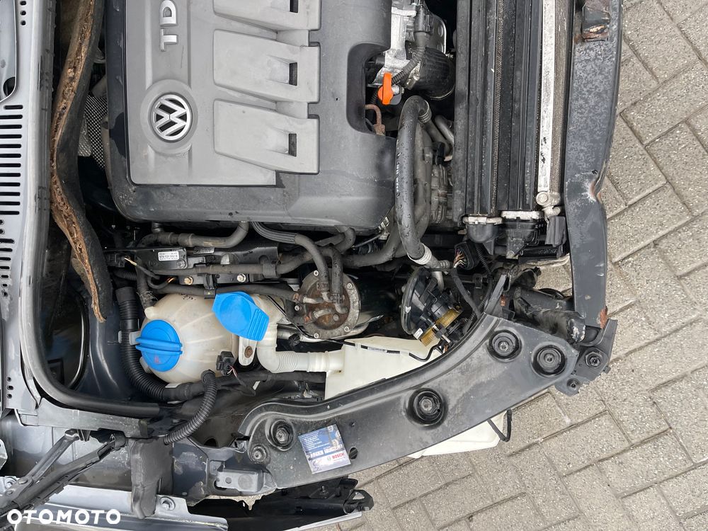 Volkswagen Touran 2.0 TDI DPF DSG MATCH - 22
