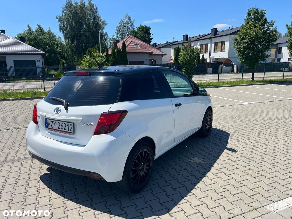 Toyota Yaris - 6