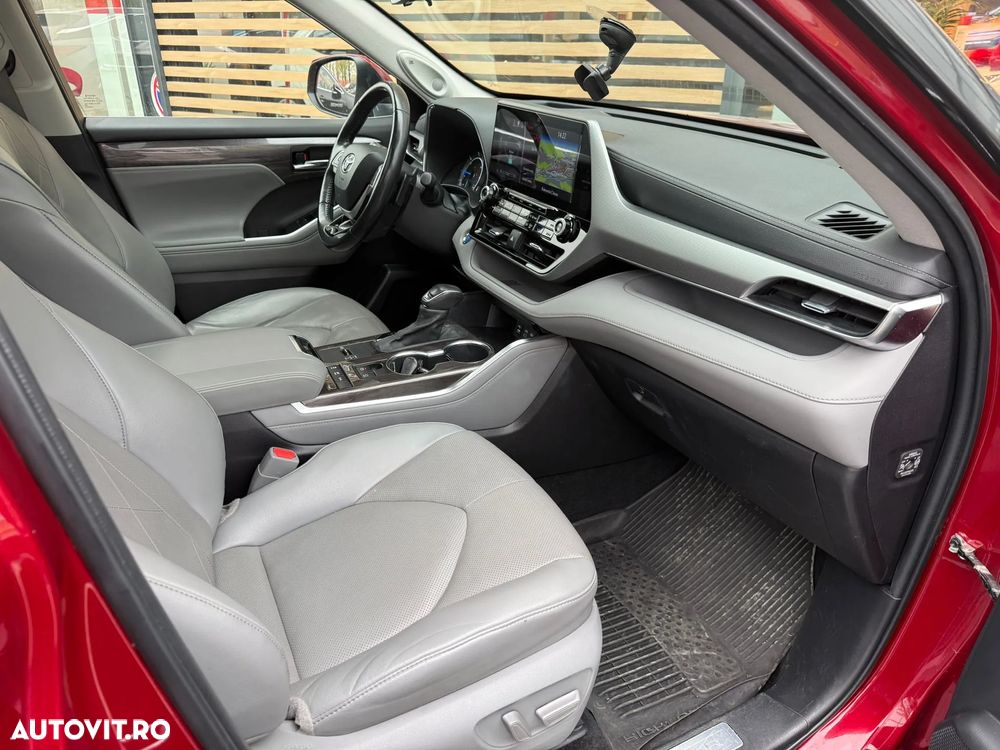 Toyota Highlander 2.5 L Dynamic Force 248CP Luxury Pearly - 14