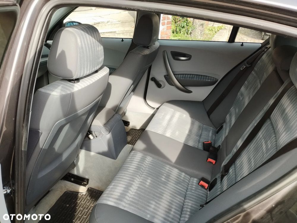 BMW Seria 1 - 8