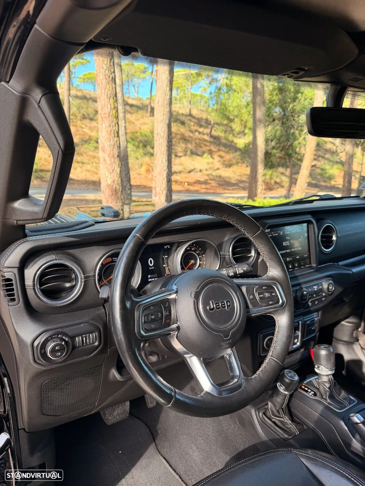 Jeep Wrangler - 17