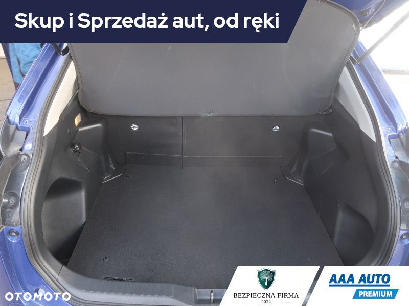 Toyota Yaris Cross - 15