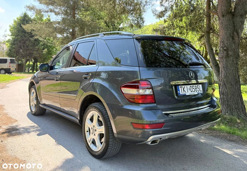 Mercedes-Benz ML - 10