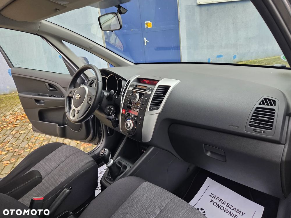 Kia Venga 1.4 CVVT Fifa World Cup Edition - 27