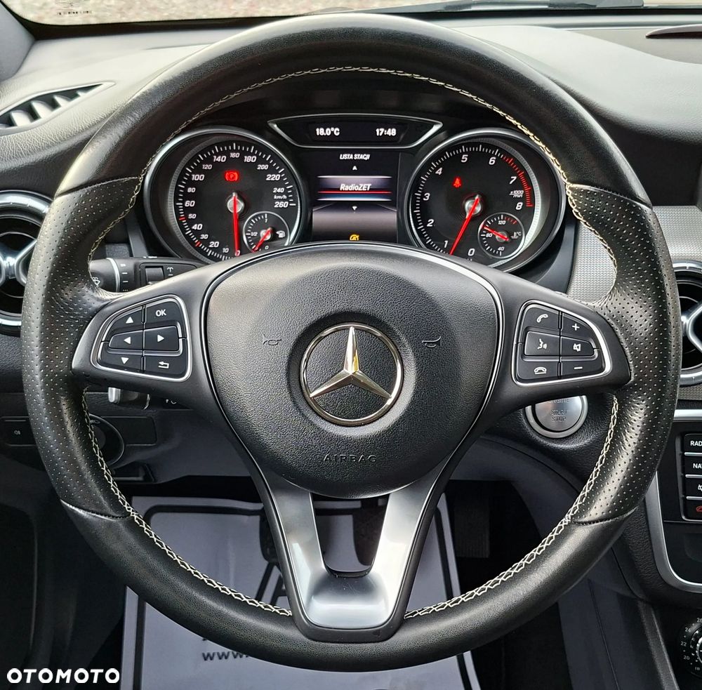 Mercedes-Benz CLA - 18