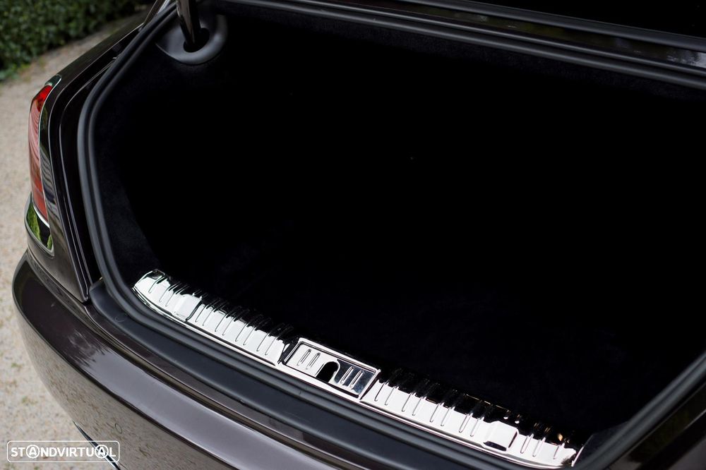 Rolls Royce Wraith 6.6 Twin-Turbo V12 - 35