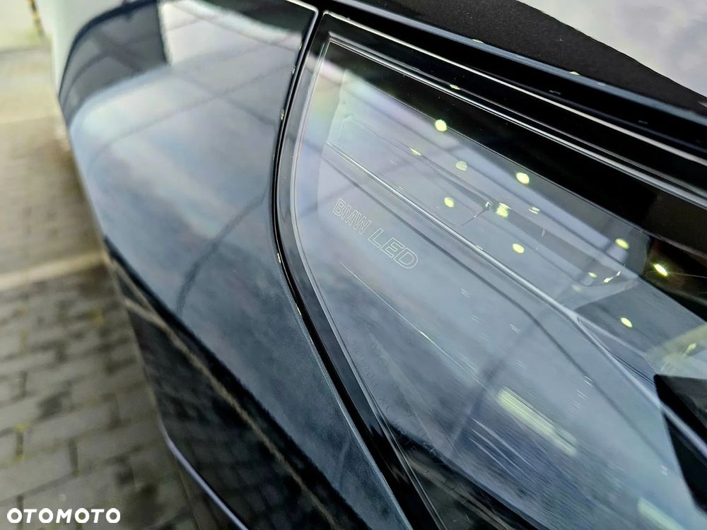 BMW Seria 5 520d xDrive mHEV - 12