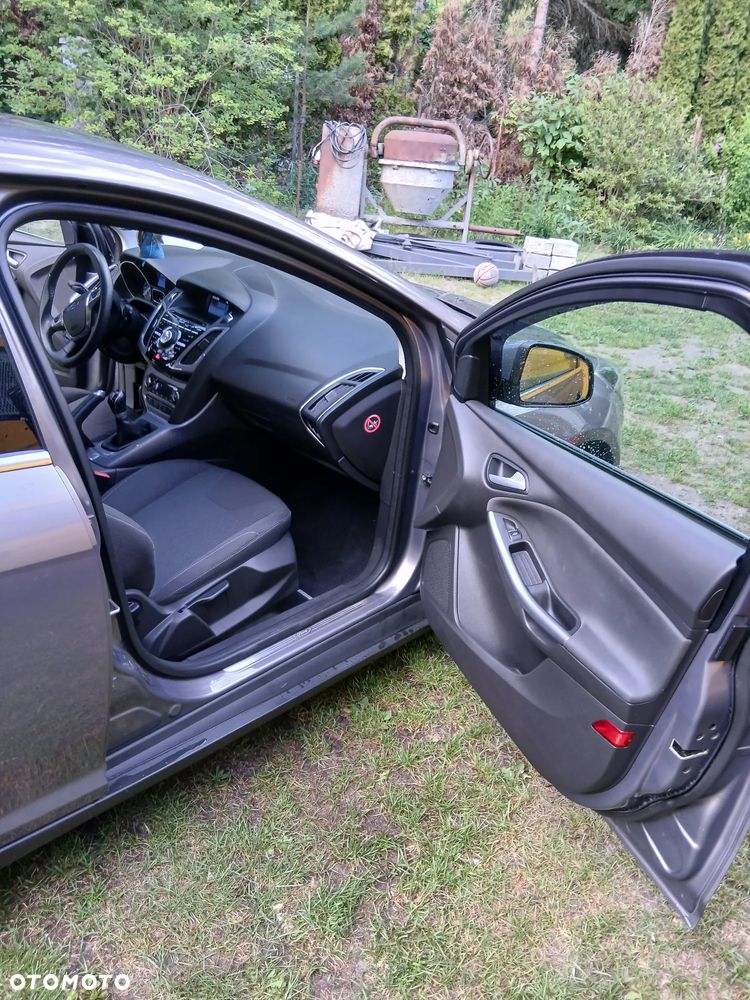 Ford Focus 1.0 EcoBoost Titanium - 27
