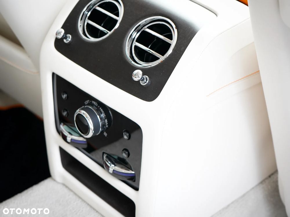 Rolls-Royce Ghost Standard - 21