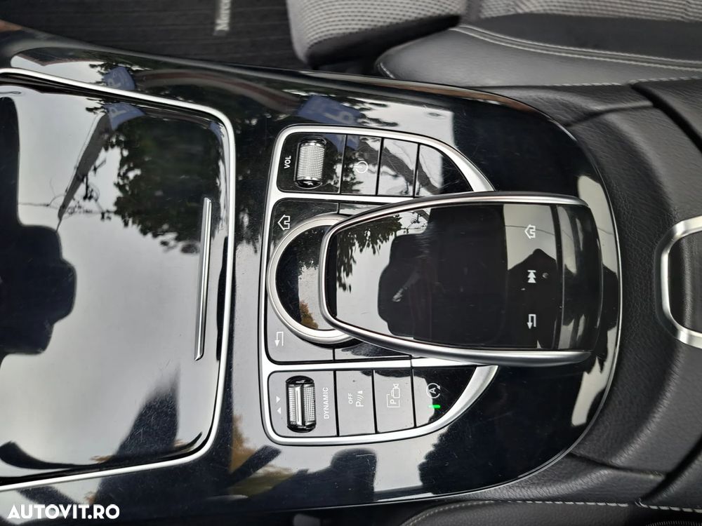 Mercedes-Benz E 220 d 9G-TRONIC Avantgarde - 26