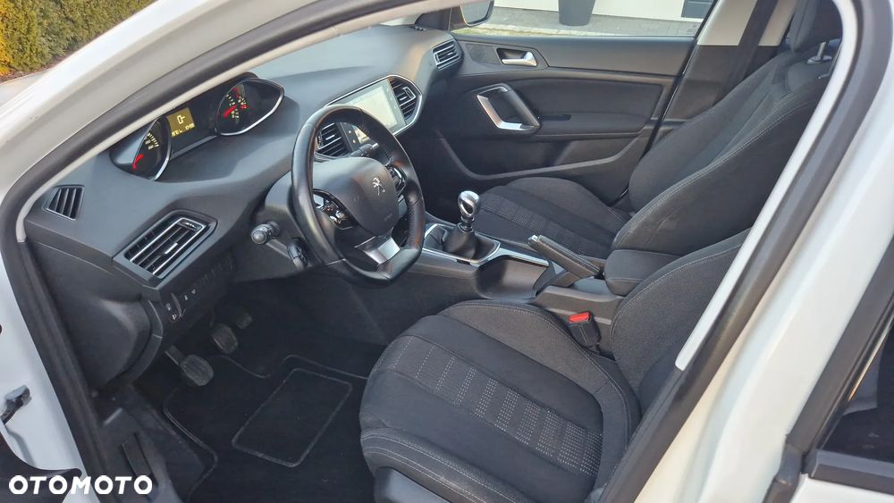 Peugeot 308 BlueHDi 120 Stop & Start Business-Line - 7