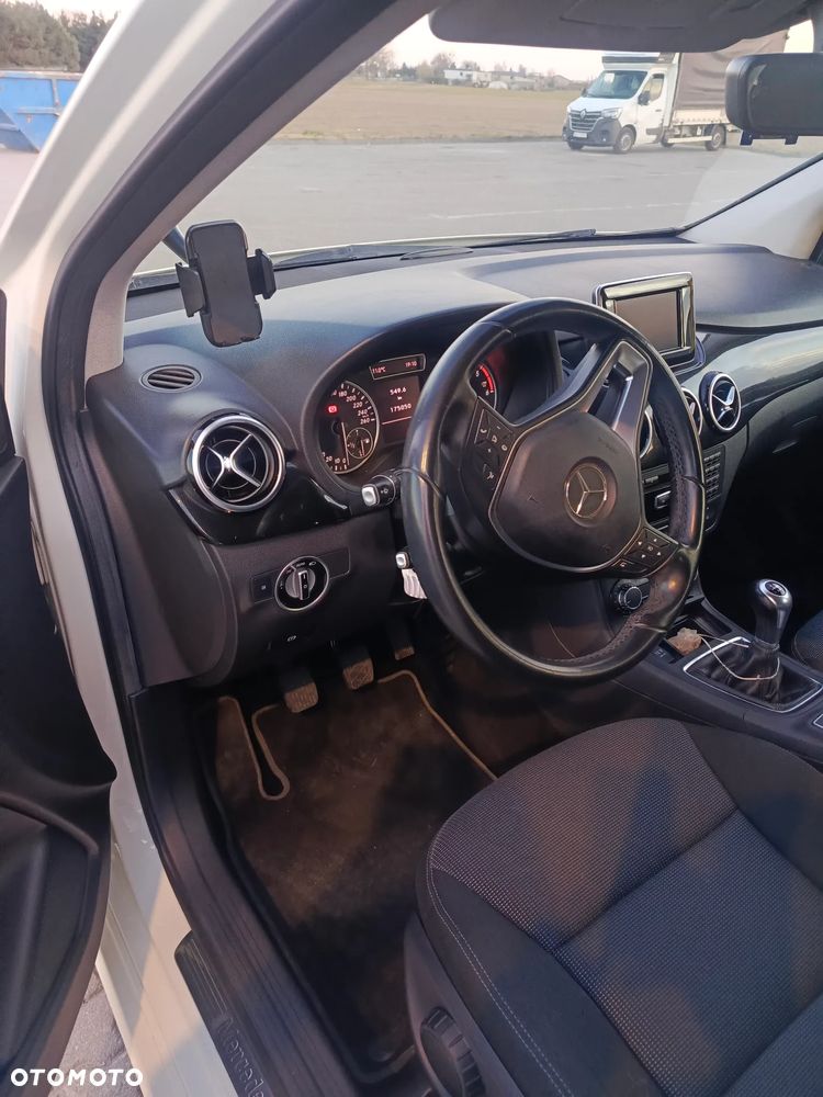 Mercedes-Benz Klasa B 180 CDI BlueEFFICIENCY Edition Style - 17