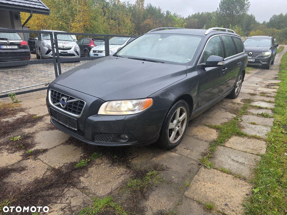 Volvo V70 2010 photo 2