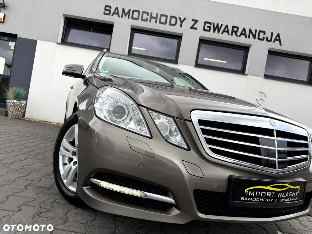 Mercedes-Benz Klasa E 350 CDI DPF BlueEFFICIENCY 7G-TRONIC Avantgarde - 31